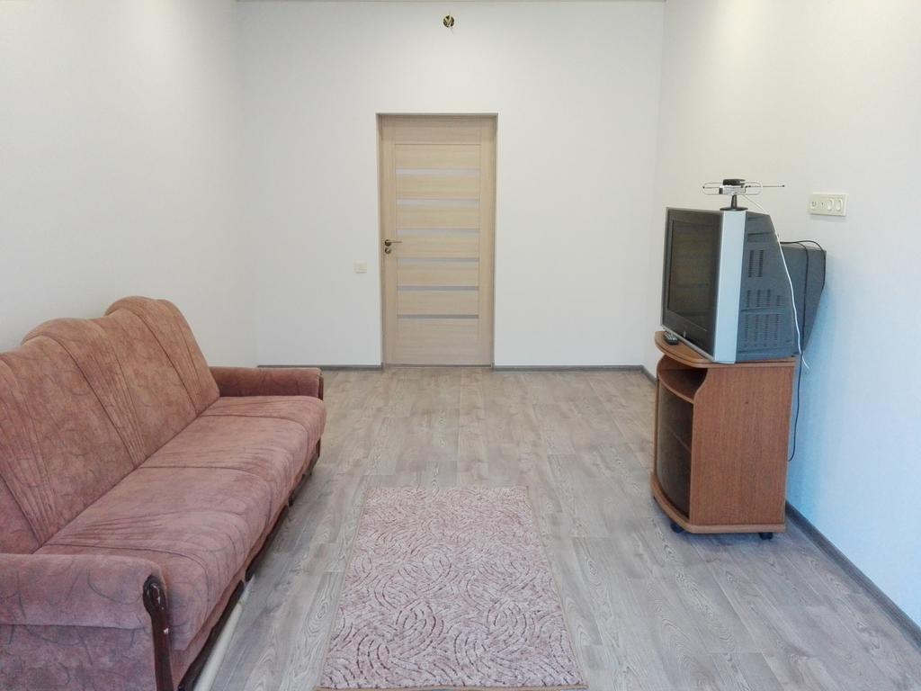 Apartment On Kryvorizhstal Street 35-24 Kryvyj Rih Eksteriør billede